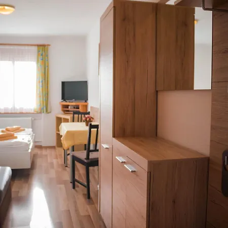 Blankenberg Hotel 2*